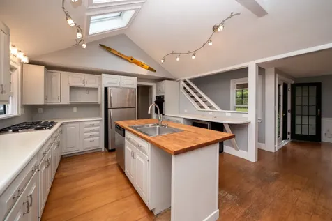 15 Tamarack Lane Oak Bluffs MA 02557