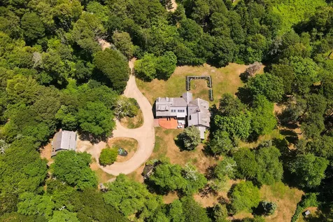 15 Tamarack Lane Oak Bluffs MA 02557