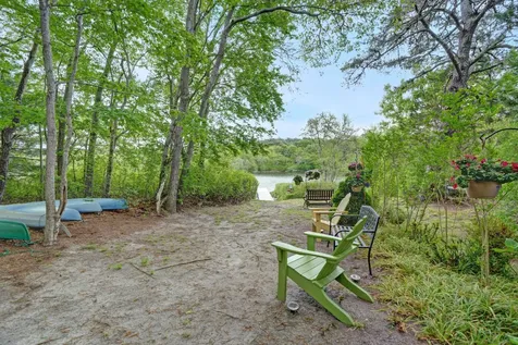 8 Fresh Pond Road Oak Bluffs MA 02557