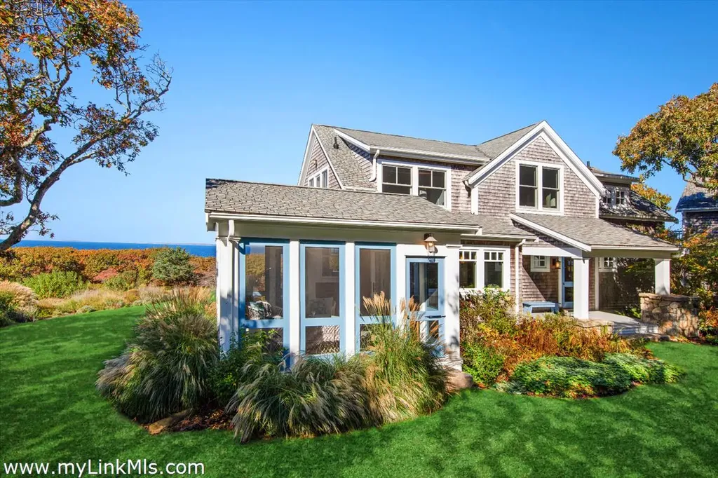 94 Menemsha Inn Road Chilmark MA 02535