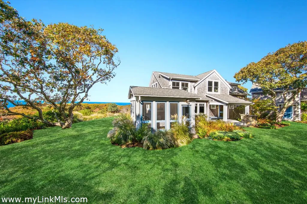 94 Menemsha Inn Road Chilmark MA 02535