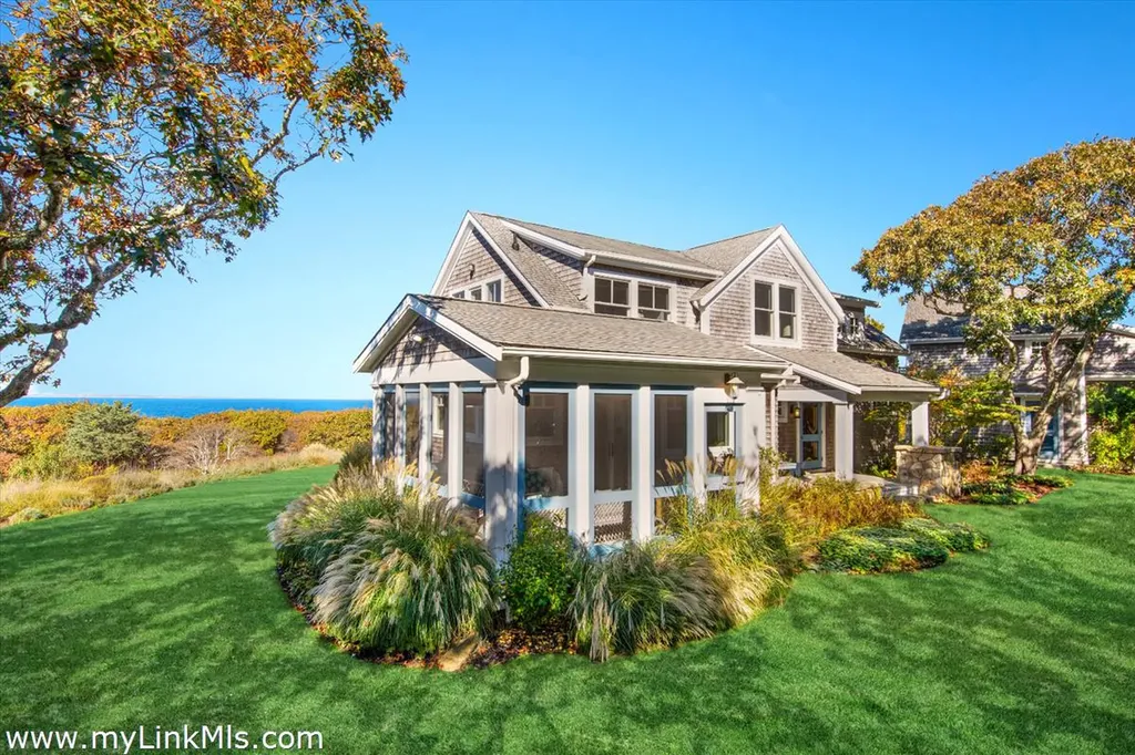 94 Menemsha Inn Road Chilmark MA 02535