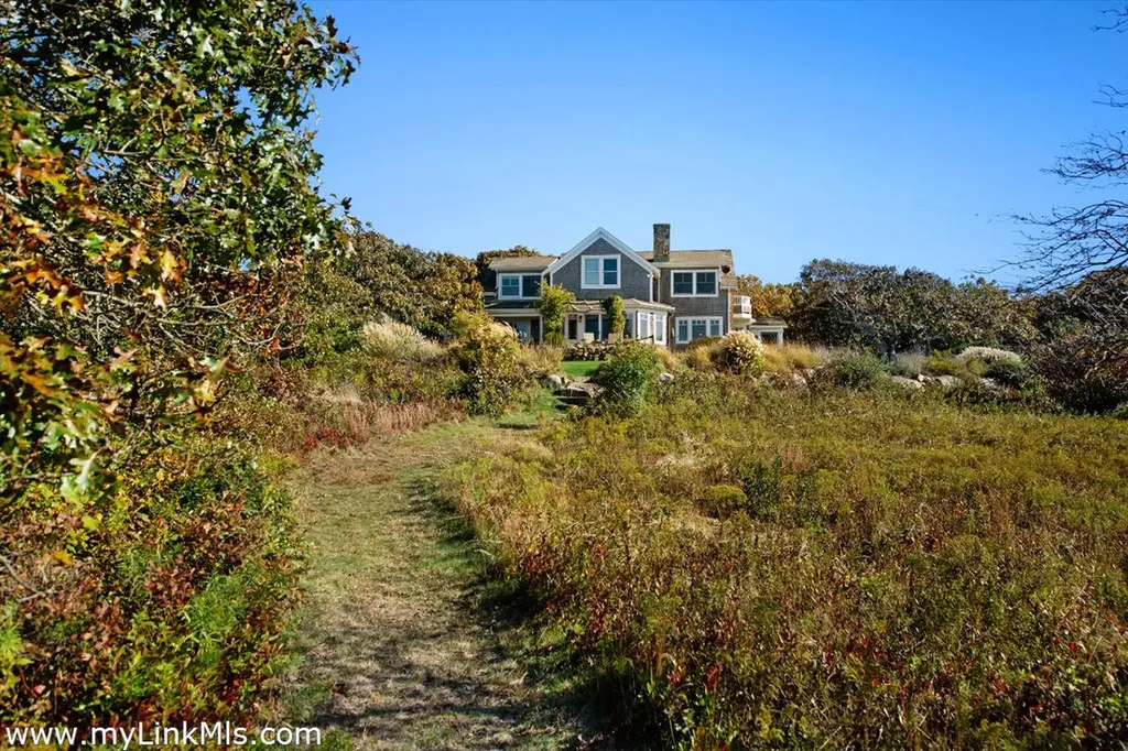 94 Menemsha Inn Road Chilmark MA 02535