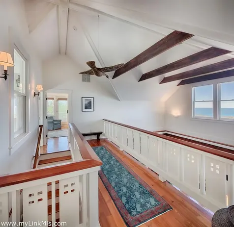 94 Menemsha Inn Road Chilmark MA 02535