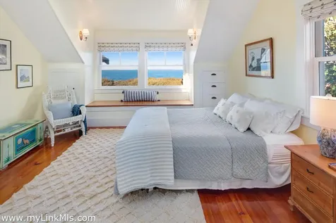 94 Menemsha Inn Road Chilmark MA 02535