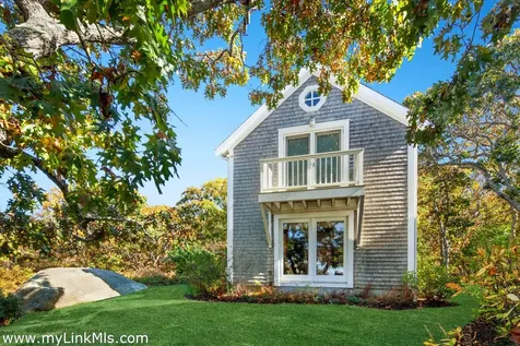 94 Menemsha Inn Road Chilmark MA 02535