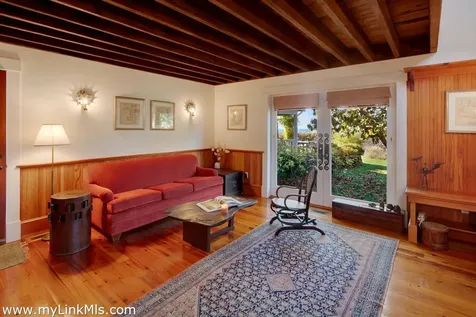 94 Menemsha Inn Road Chilmark MA 02535