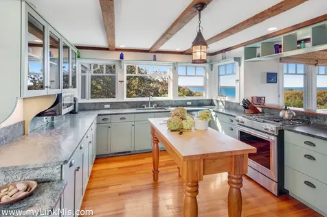 94 Menemsha Inn Road Chilmark MA 02535