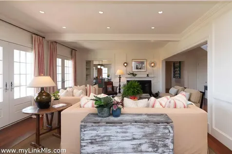 25 Lelands Path Edgartown MA 02539