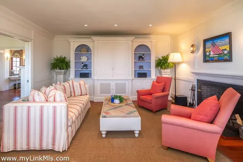 25 Lelands Path Edgartown MA 02539