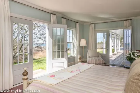 25 Lelands Path Edgartown MA 02539