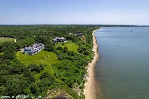 25 Lelands Path Edgartown MA 02539