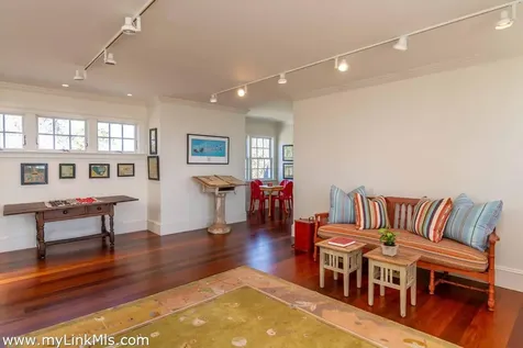 25 Lelands Path Edgartown MA 02539