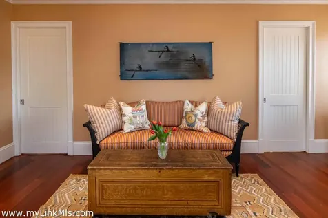 25 Lelands Path Edgartown MA 02539