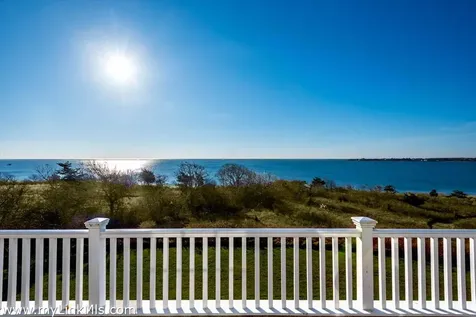 25 Lelands Path Edgartown MA 02539