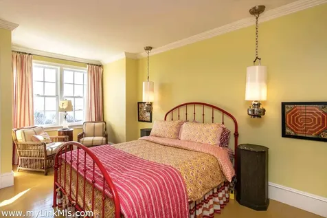 25 Lelands Path Edgartown MA 02539