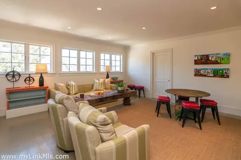 25 Lelands Path Edgartown MA 02539