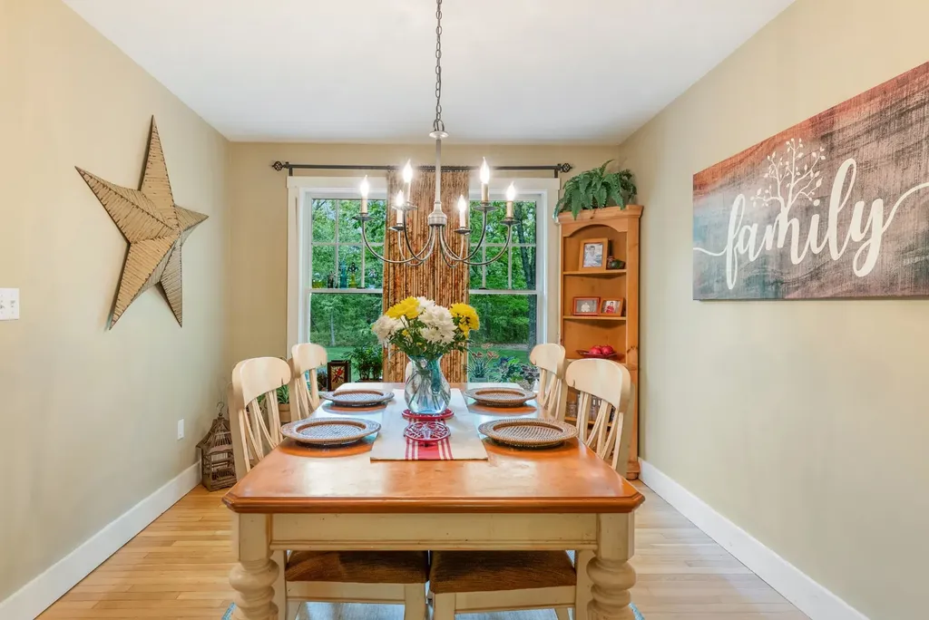 5 Bayes Hill Circle Oak Bluffs MA 02557