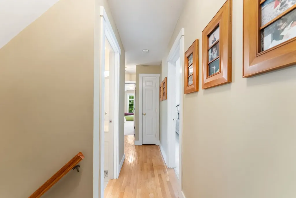 5 Bayes Hill Circle Oak Bluffs MA 02557