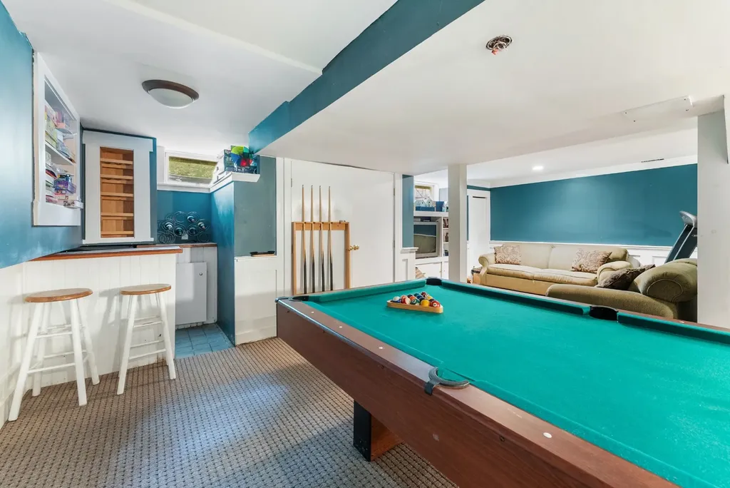 5 Bayes Hill Circle Oak Bluffs MA 02557