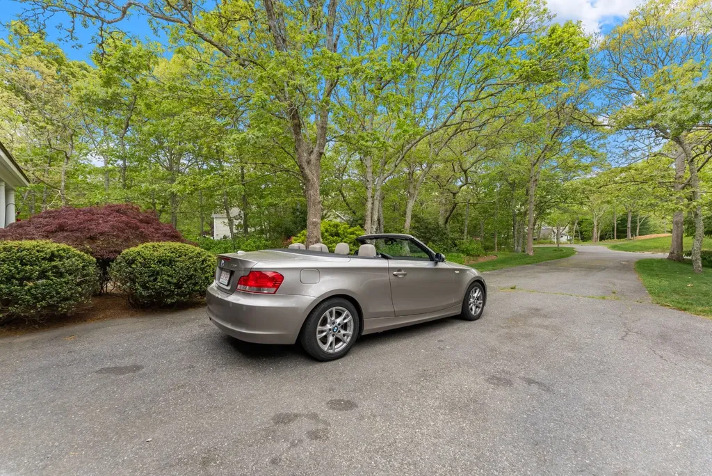 5 Bayes Hill Circle Oak Bluffs MA 02557