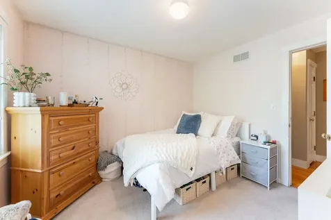 5 Bayes Hill Circle Oak Bluffs MA 02557