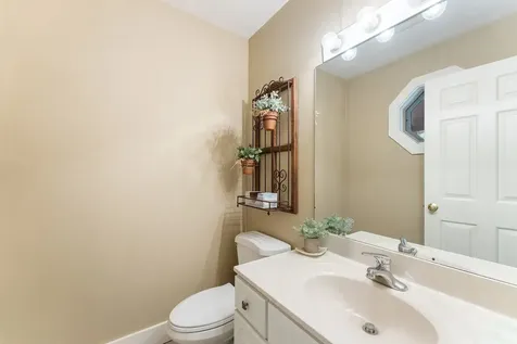 5 Bayes Hill Circle Oak Bluffs MA 02557