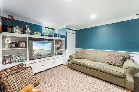 5 Bayes Hill Circle Oak Bluffs MA 02557