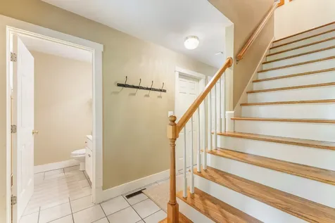 5 Bayes Hill Circle Oak Bluffs MA 02557