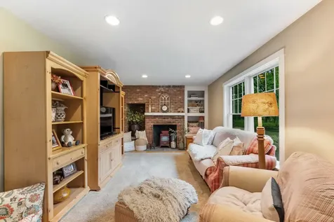 5 Bayes Hill Circle Oak Bluffs MA 02557