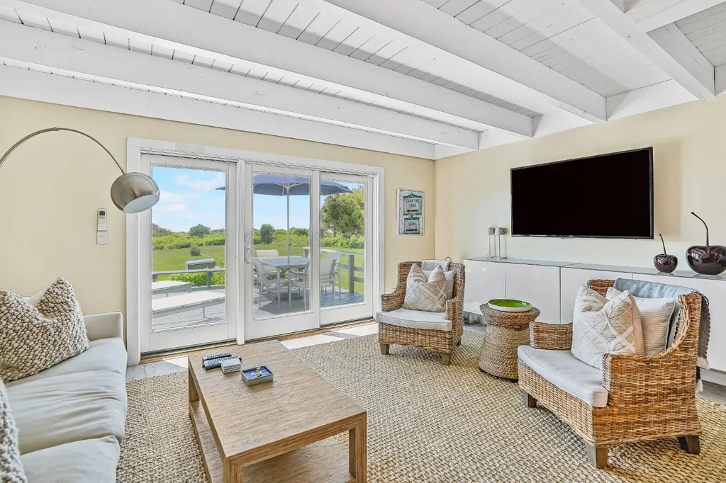 493 Katama Road Edgartown MA 02539
