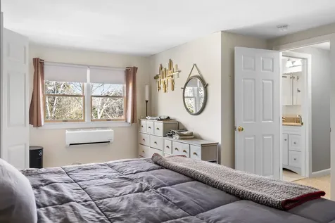 2 Upper Douglas Lane Oak Bluffs MA 02557