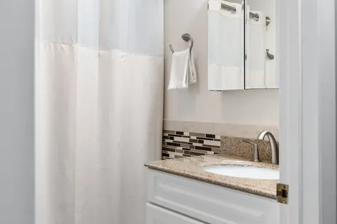 2 Upper Douglas Lane Oak Bluffs MA 02557