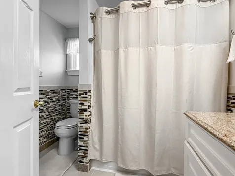 2 Upper Douglas Lane Oak Bluffs MA 02557