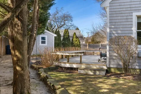 2 Upper Douglas Lane Oak Bluffs MA 02557
