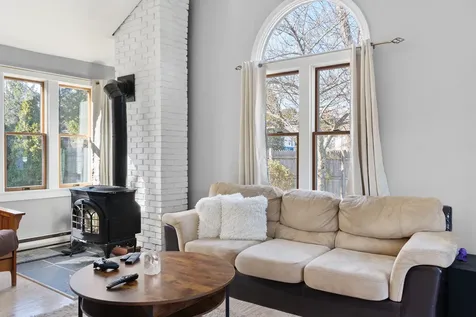 2 Upper Douglas Lane Oak Bluffs MA 02557