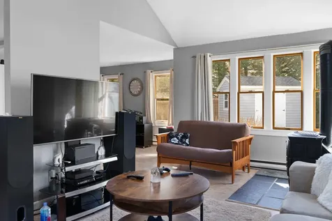 2 Upper Douglas Lane Oak Bluffs MA 02557