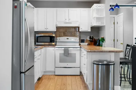 2 Upper Douglas Lane Oak Bluffs MA 02557