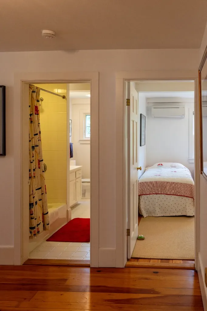 735 Franklin Street Vineyard Haven MA 02568