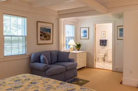 735 Franklin Street Vineyard Haven MA 02568