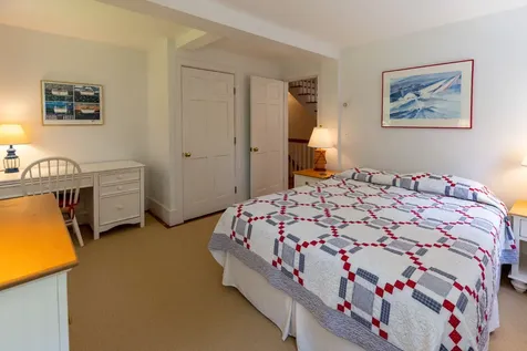 735 Franklin Street Vineyard Haven MA 02568