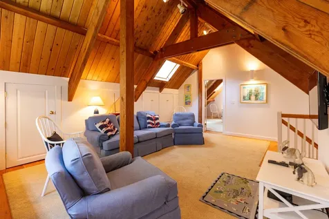 735 Franklin Street Vineyard Haven MA 02568