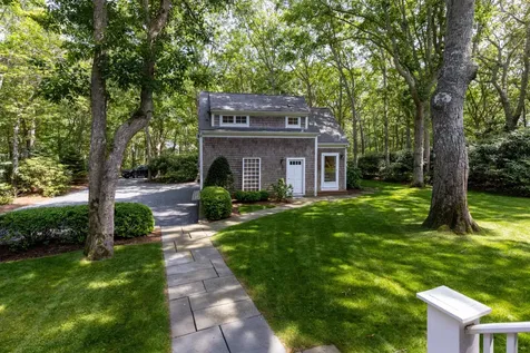 735 Franklin Street Vineyard Haven MA 02568