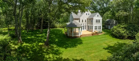 735 Franklin Street Vineyard Haven MA 02568