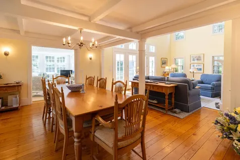 735 Franklin Street Vineyard Haven MA 02568