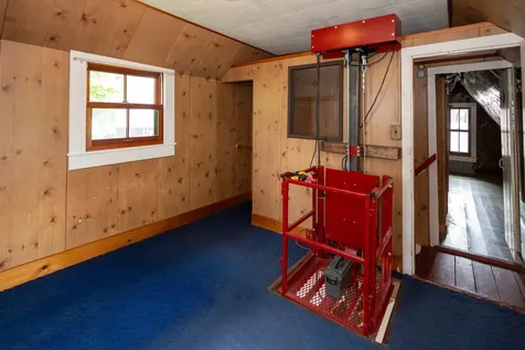 21 Rock Avenue Oak Bluffs MA 02557