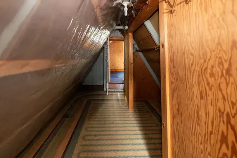 21 Rock Avenue Oak Bluffs MA 02557