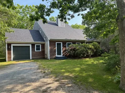 19 South Vine Lane West Tisbury MA 02575