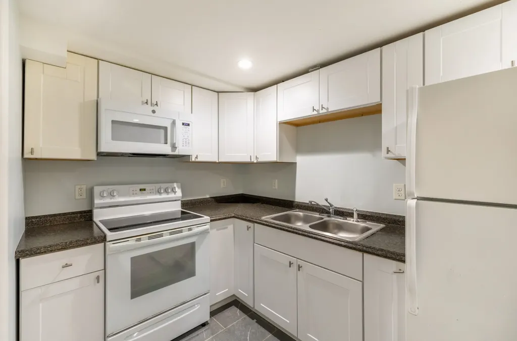 191 Spring Hill Road Vineyard Haven MA 02568