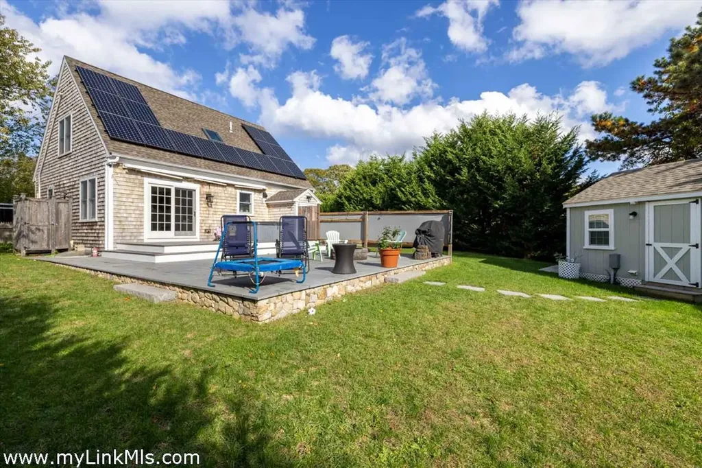 191 Spring Hill Road Vineyard Haven MA 02568